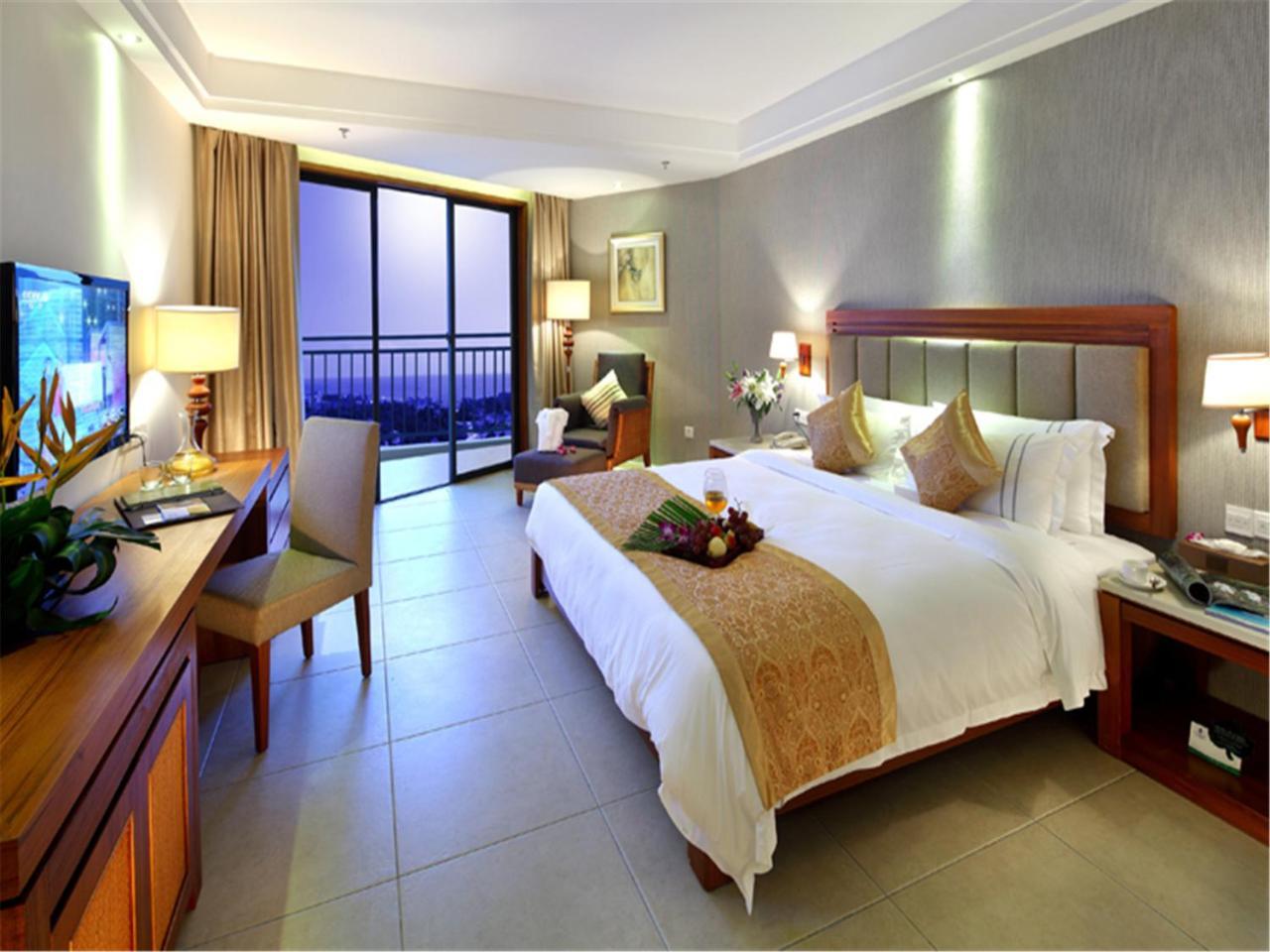Gentle Grown Sanya Seashore Hotel Екстер'єр фото